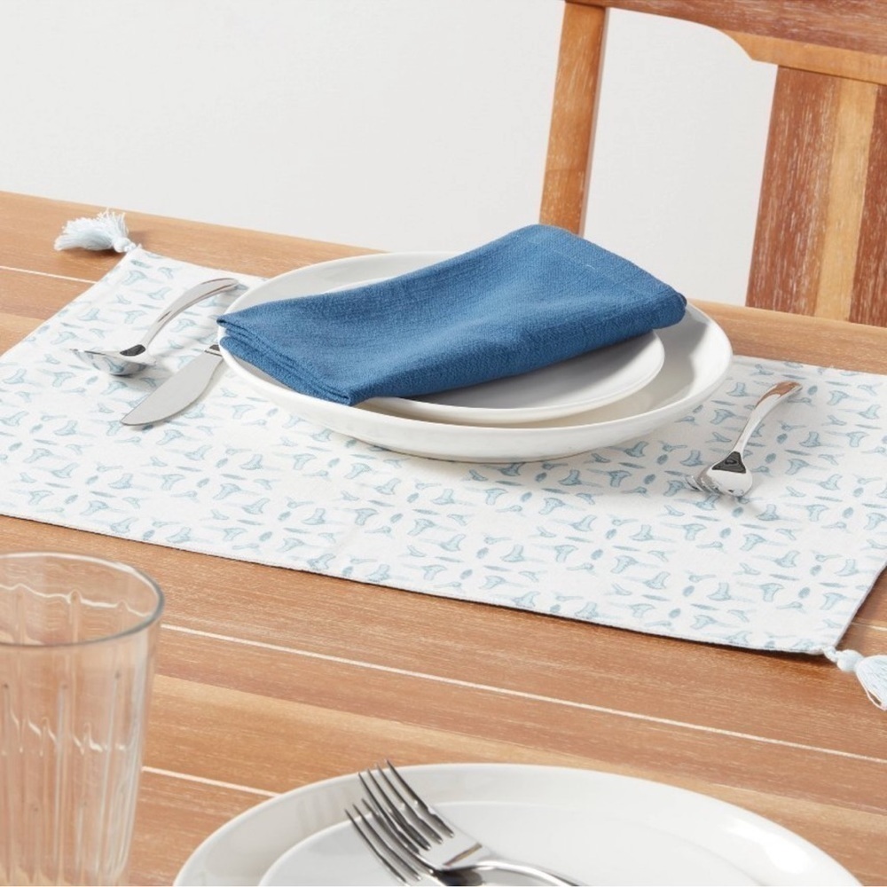 Threshold Cotton Slub Placemats Set of 2 Tassels Blue White Abstract 19x14 NWOT